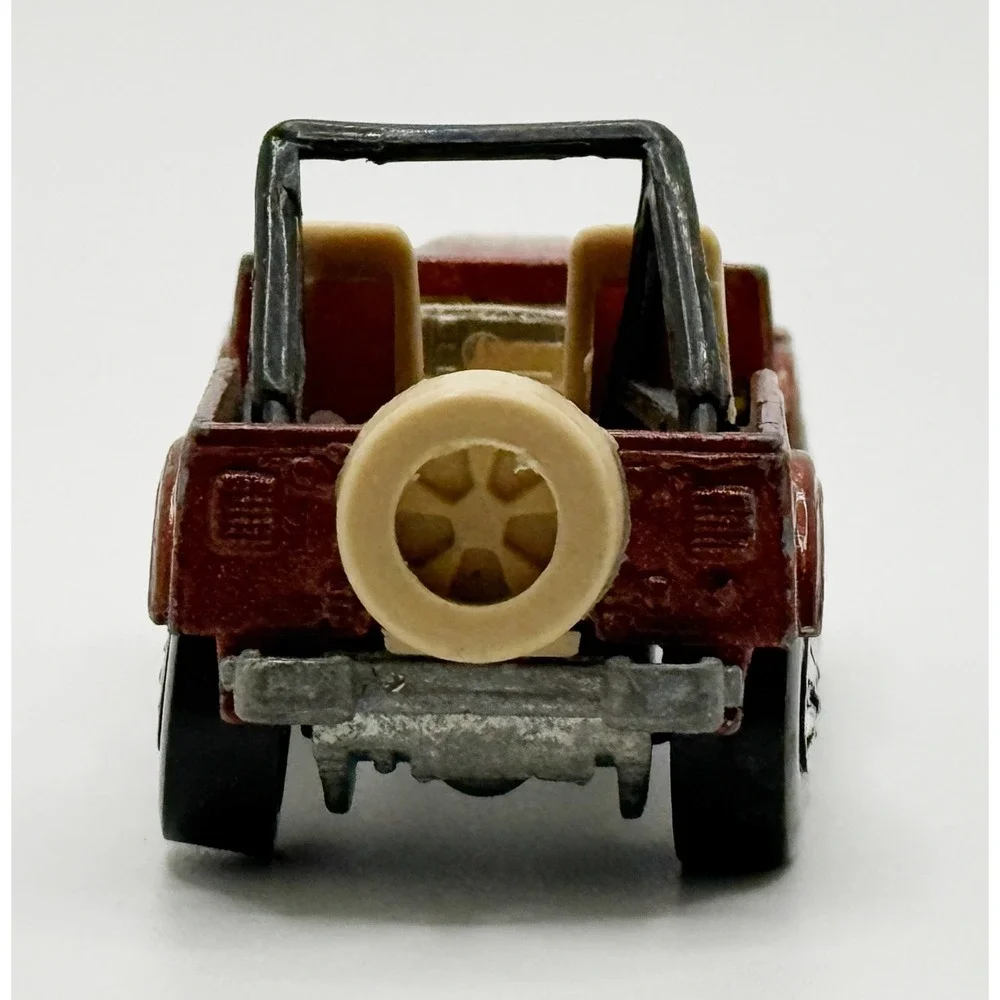 Hot Wheels 1981 Jeep CJ-7 1:64‎ Brown Malaysia (NO WINDSHIELD)